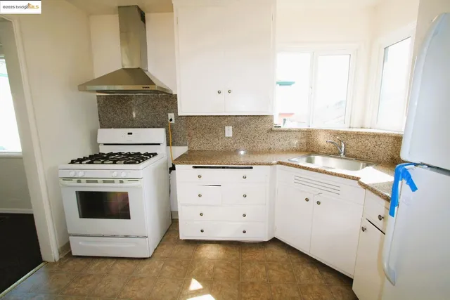 $1,100,000 | 5312 Sacramento Avenue, Richmond, CA 94804