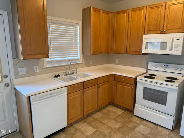 $225,000 | 2833 Bennington Drive, Clayton, NC 27520