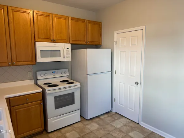 $225,000 | 2833 Bennington Drive, Clayton, NC 27520