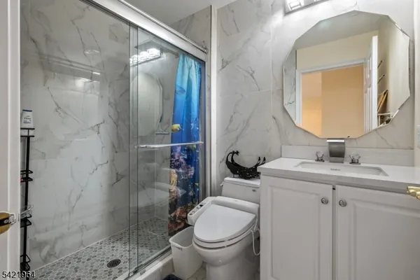 $1,350,000 | 16 Southwind Drive, Flanders, NJ 07836