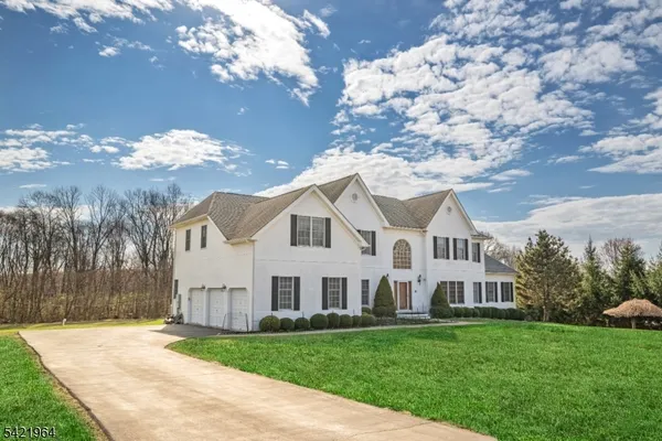 $1,350,000 | 16 Southwind Drive, Flanders, NJ 07836