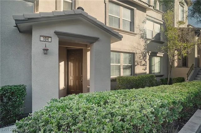 $395,000 | 11422 Belmont Lake Drive, Unit 104, Las Vegas, NV 89135