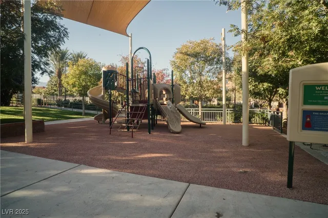 $395,000 | 11422 Belmont Lake Drive, Unit 104, Las Vegas, NV 89135