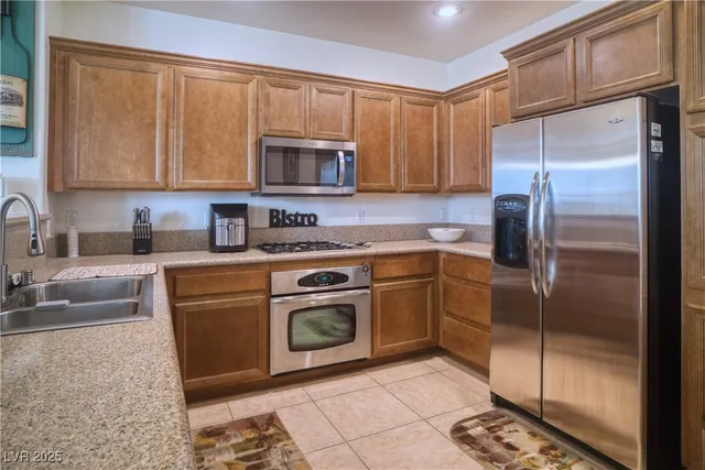 $395,000 | 11422 Belmont Lake Drive, Unit 104, Las Vegas, NV 89135