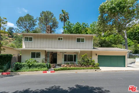 $2,149,000 | 1247 North Bundy Drive, Los Angeles, CA 90049
