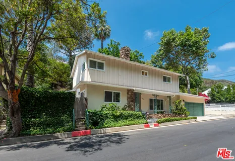 $2,495,000 | 1247 North Bundy Drive, Los Angeles, CA 90049