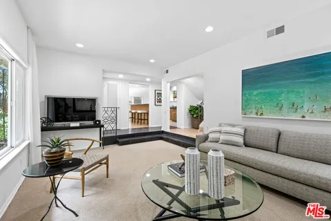 $2,149,000 | 1247 North Bundy Drive, Los Angeles, CA 90049