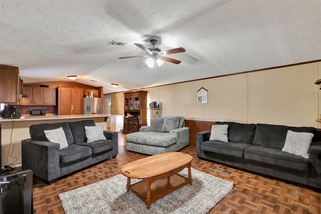 $110,000 | 409 West Park Street, Madisonville, TX 77864