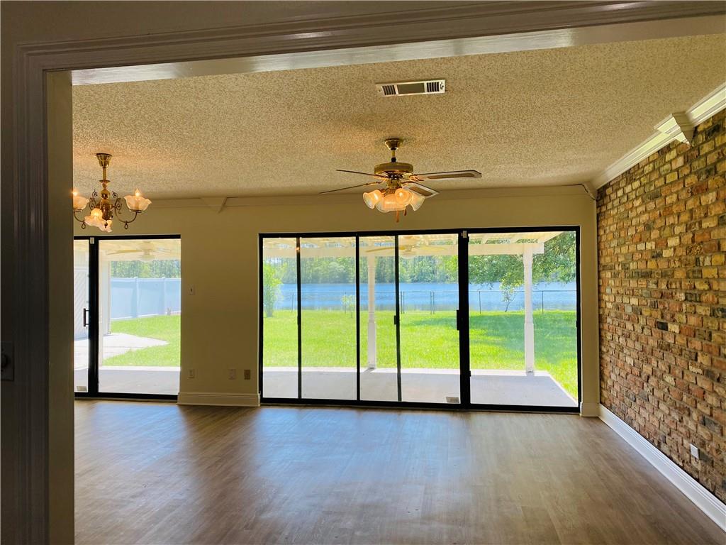 1557 Maplewood Drive Slidell, LA 70458 - Photo 5 of 24