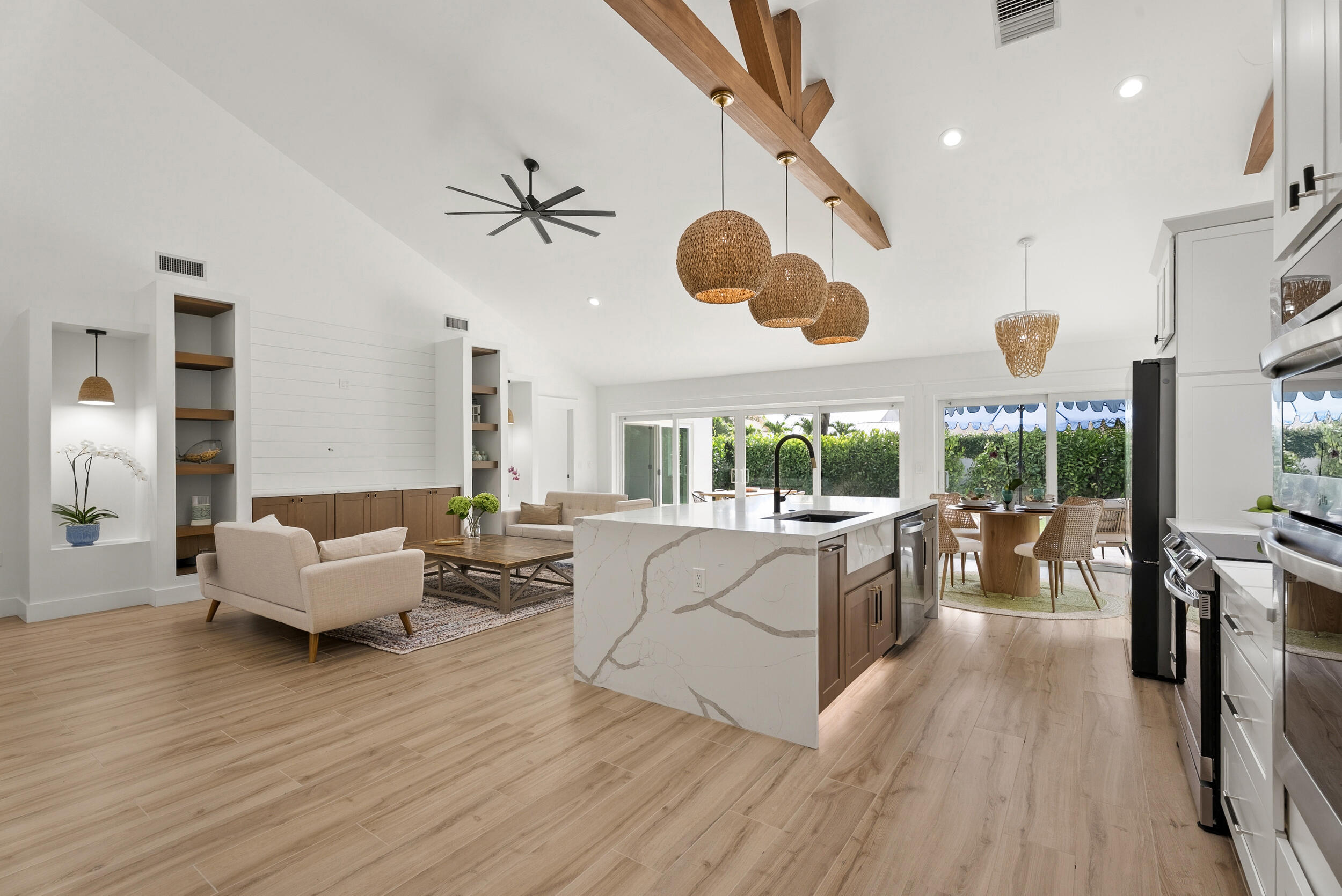 109 Harbourside Circle Jupiter, FL 33477 - Photo 4 of 39 8_dsc09541