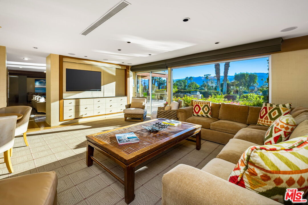 71111 Tamarisk Lane Rancho Mirage, CA 92270 - Photo 12 of 44