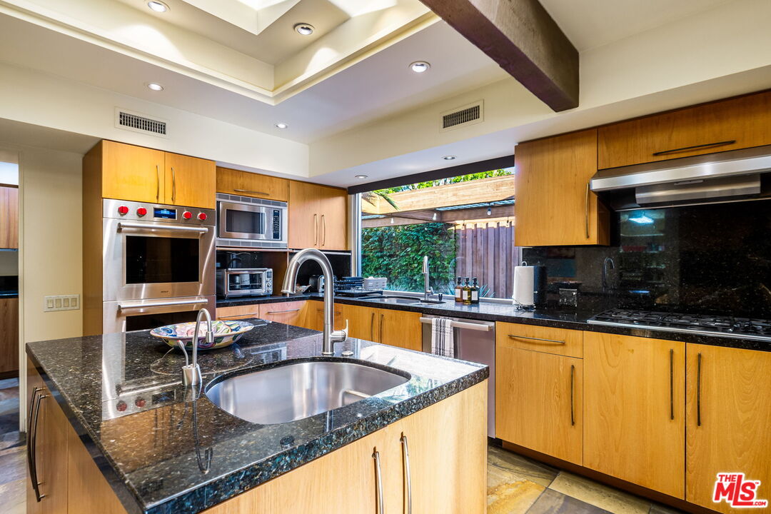 71111 Tamarisk Lane Rancho Mirage, CA 92270 - Photo 15 of 44