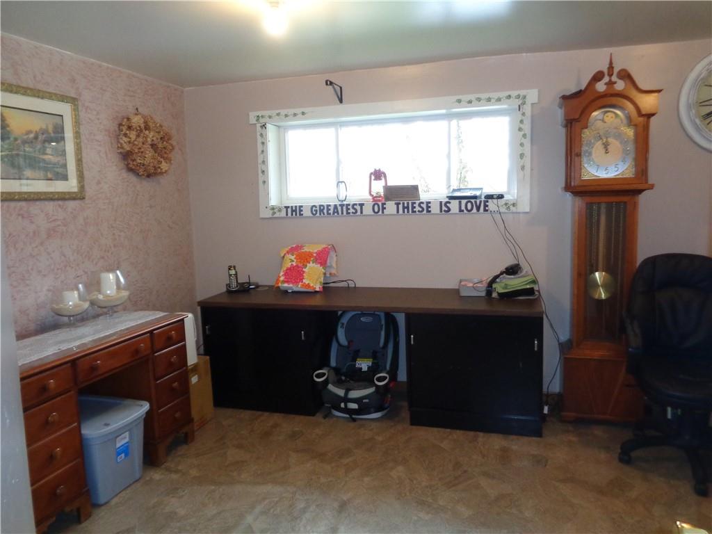 929 Williamsfield Road Jamestown, PA 16134 - Photo 15 of 25 Gallery Image 15