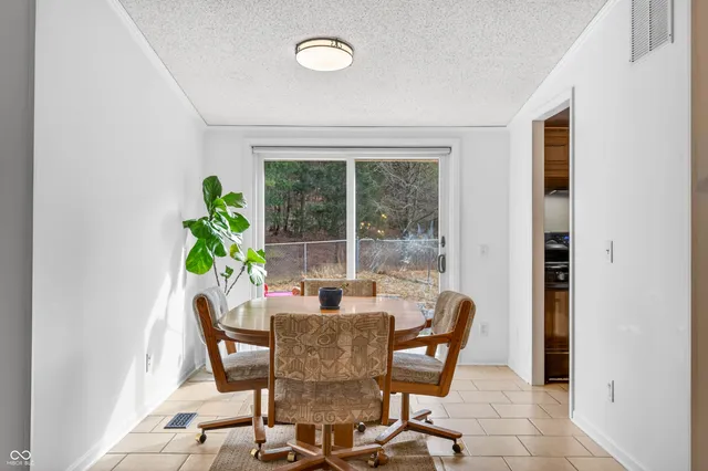 $360,000 | 5824 Poplar Grove Road, Columbus, IN 47201