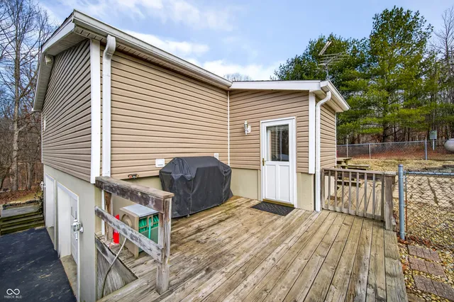 $360,000 | 5824 Poplar Grove Road, Columbus, IN 47201