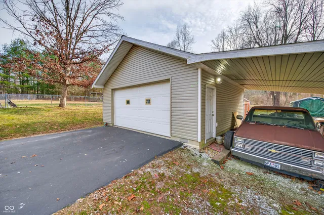 $360,000 | 5824 Poplar Grove Road, Columbus, IN 47201