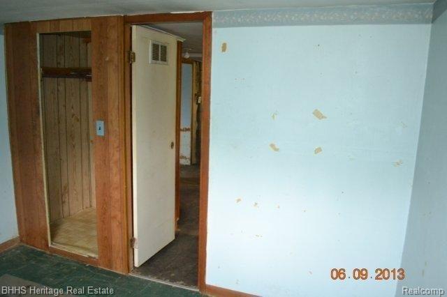 10901 Wiggins Road Howell, MI 48855 - Photo 17 of 25 Bedroom 2
