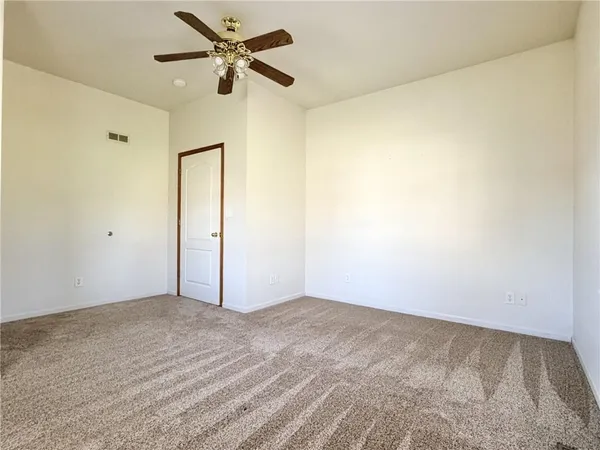$179,900 | 1404 East 13th Street, Trenton, MO 64683