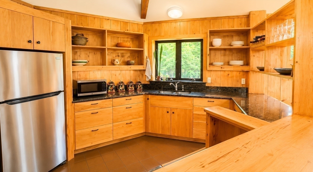90 Patterson Road Worthington, MA 01098 - Photo 7 of 41