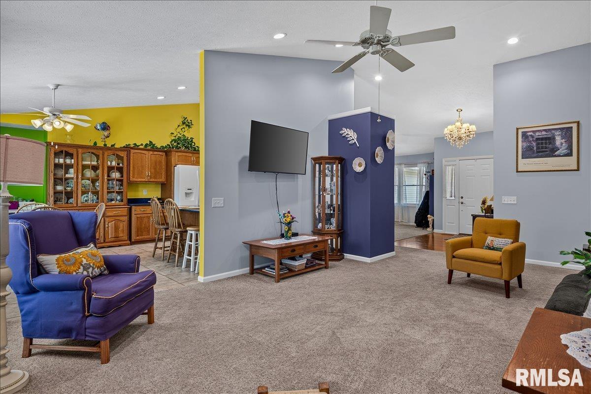 3904 Huxley Drive Springfield, IL 62711 - Photo 13 of 49