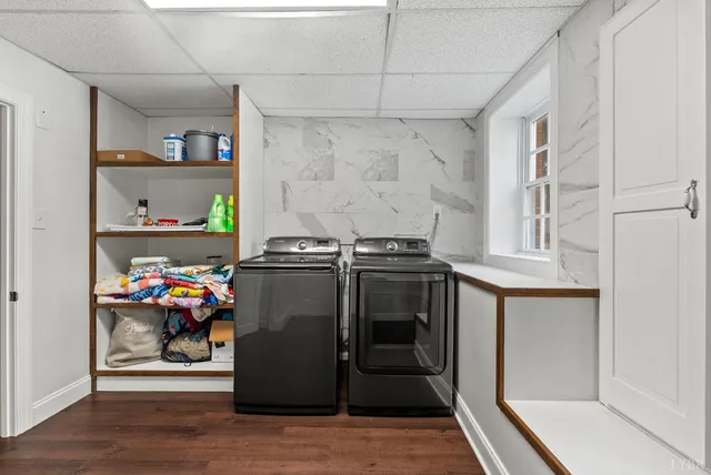 $900,000 | 207 Fox Runn Drive, Lynchburg, VA 24503