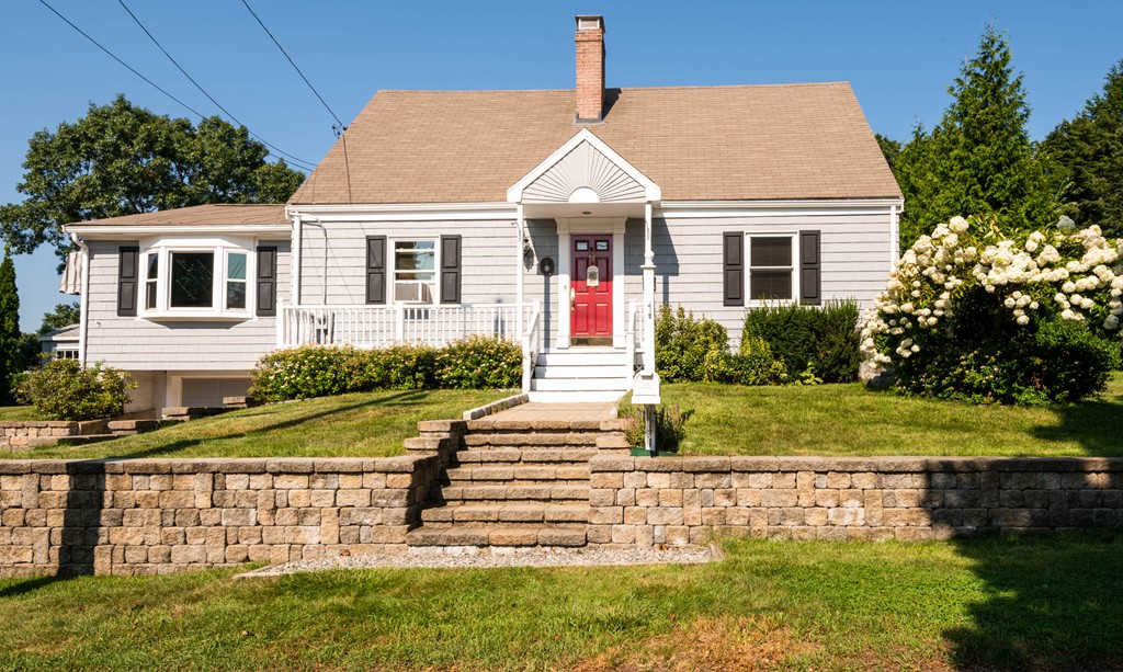 8 Davis Road Beverly, MA 01915 - Photo 1 of 30 Gallery Image 1