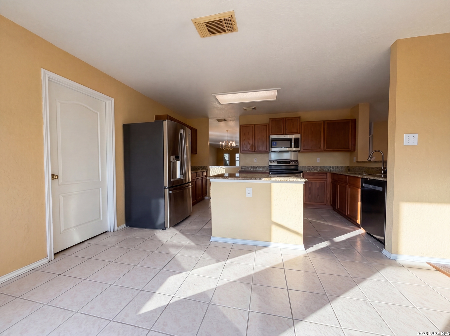 121 Springtree Gate Cibolo, TX 78108 - Photo 6 of 18