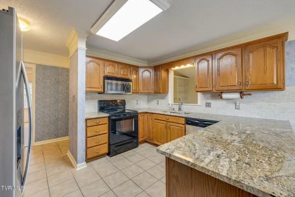 $449,000 | 203 Sasanoa Court, Kingsport, TN 37664