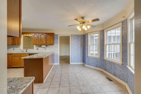 $449,000 | 203 Sasanoa Court, Kingsport, TN 37664