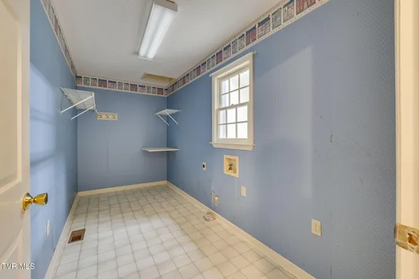 $449,000 | 203 Sasanoa Court, Kingsport, TN 37664