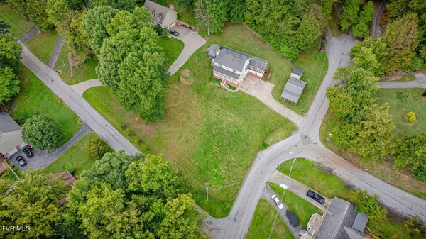 $449,000 | 203 Sasanoa Court, Kingsport, TN 37664