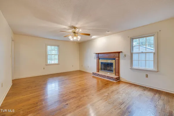 $449,000 | 203 Sasanoa Court, Kingsport, TN 37664