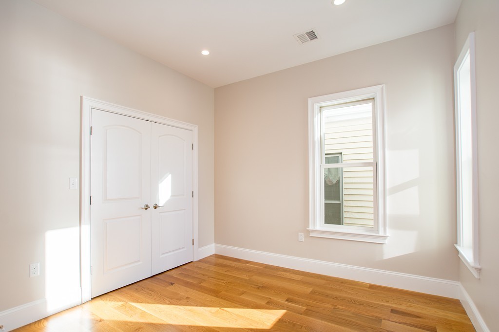 263 Webster Street, Unit 3 Boston, MA 02128 - Photo 11 of 21