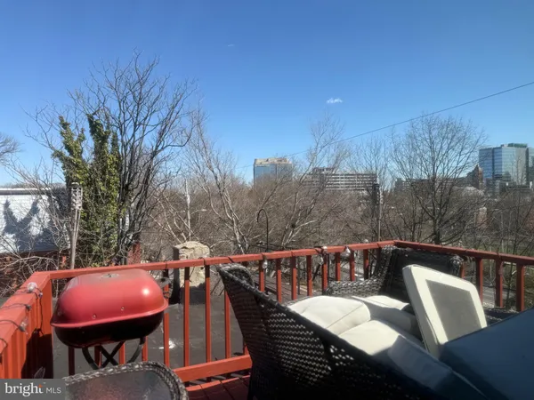 $1,050,000 | 1003 West 8th Street, Wilmington, DE 19806