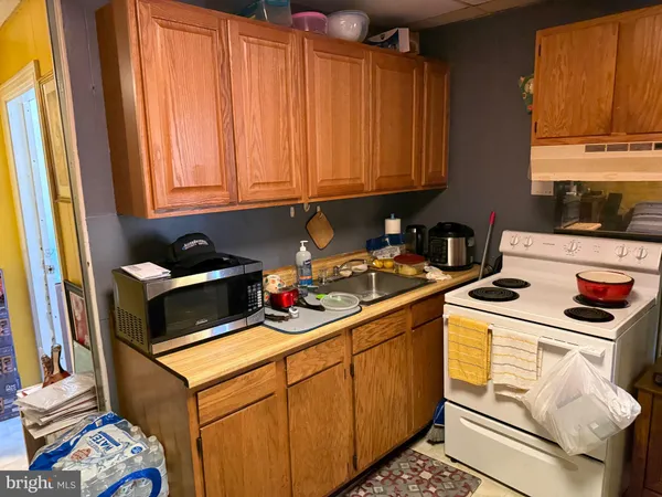 $1,050,000 | 1003 West 8th Street, Wilmington, DE 19806