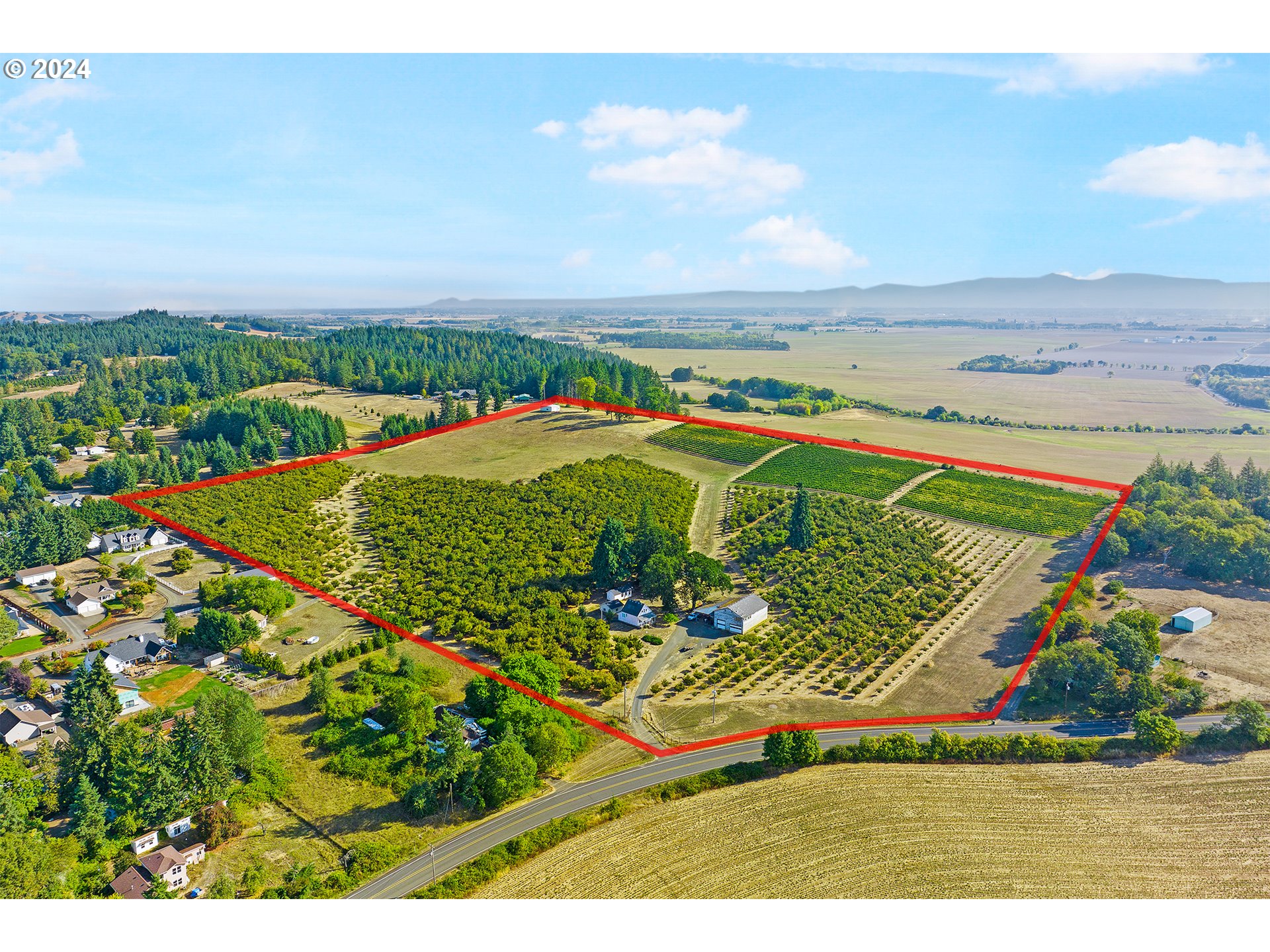 a view of a outdoor space