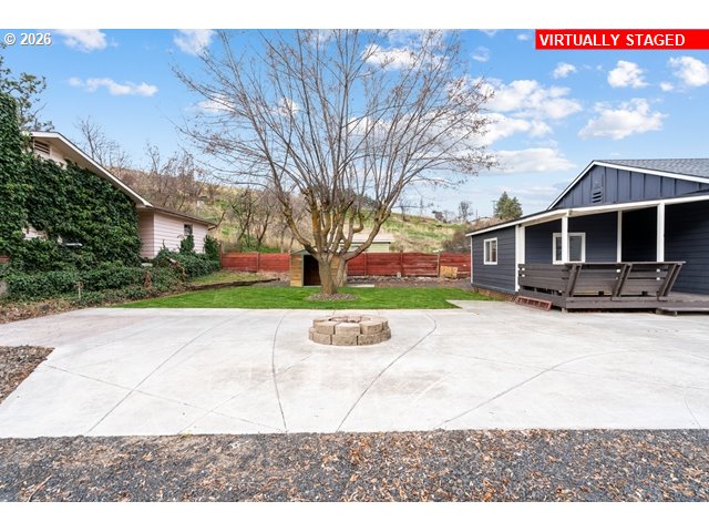 420 Water Street Heppner, OR 97836 - Photo 34 of 48 a view of a house with a yard