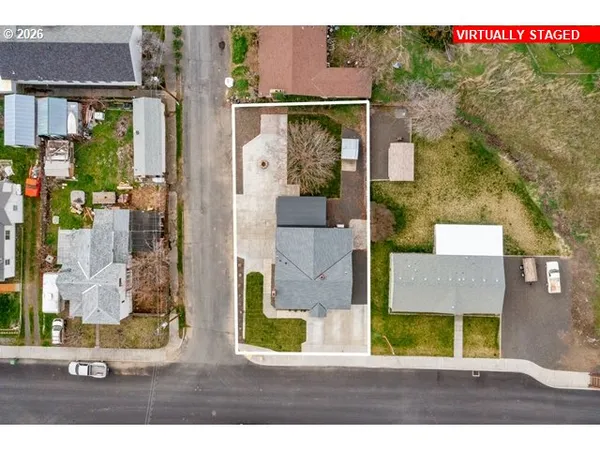 $314,999 | 420 Water Street, Heppner, OR 97836