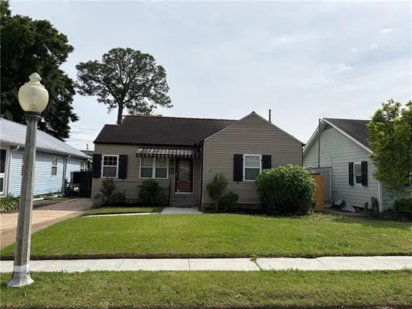 $2,200 | 35 Davis Boulevard, Jefferson, LA 70121