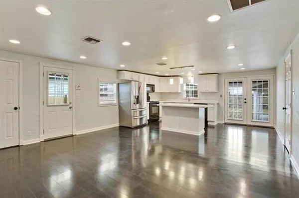 $2,200 | 35 Davis Boulevard, Jefferson, LA 70121