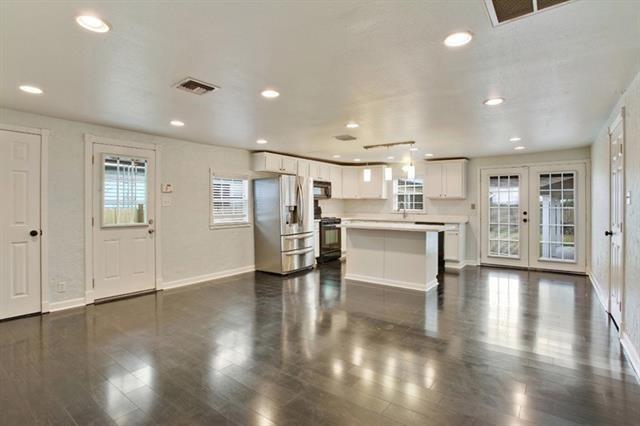 35 Davis Boulevard Jefferson, LA 70121 - Photo 3 of 15