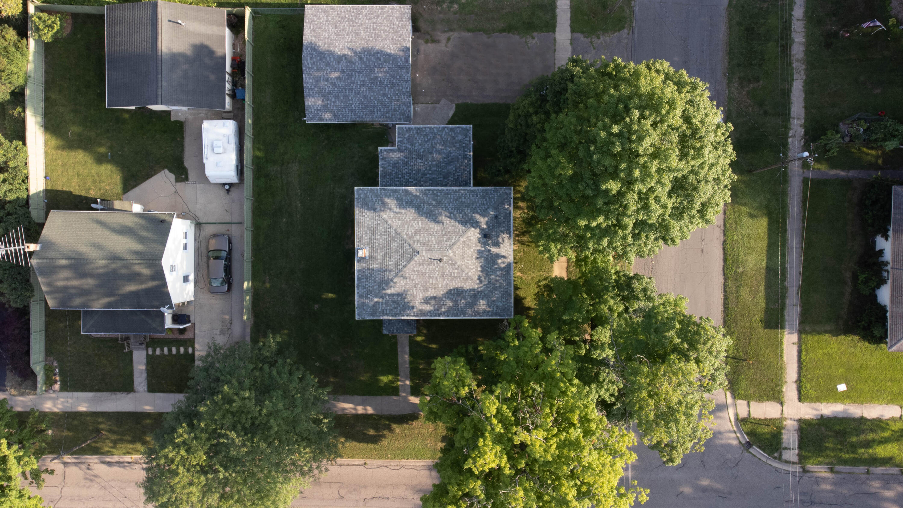 616 Pealer Street Three Rivers, MI 49093 - Photo 7 of 45 DJI_0346