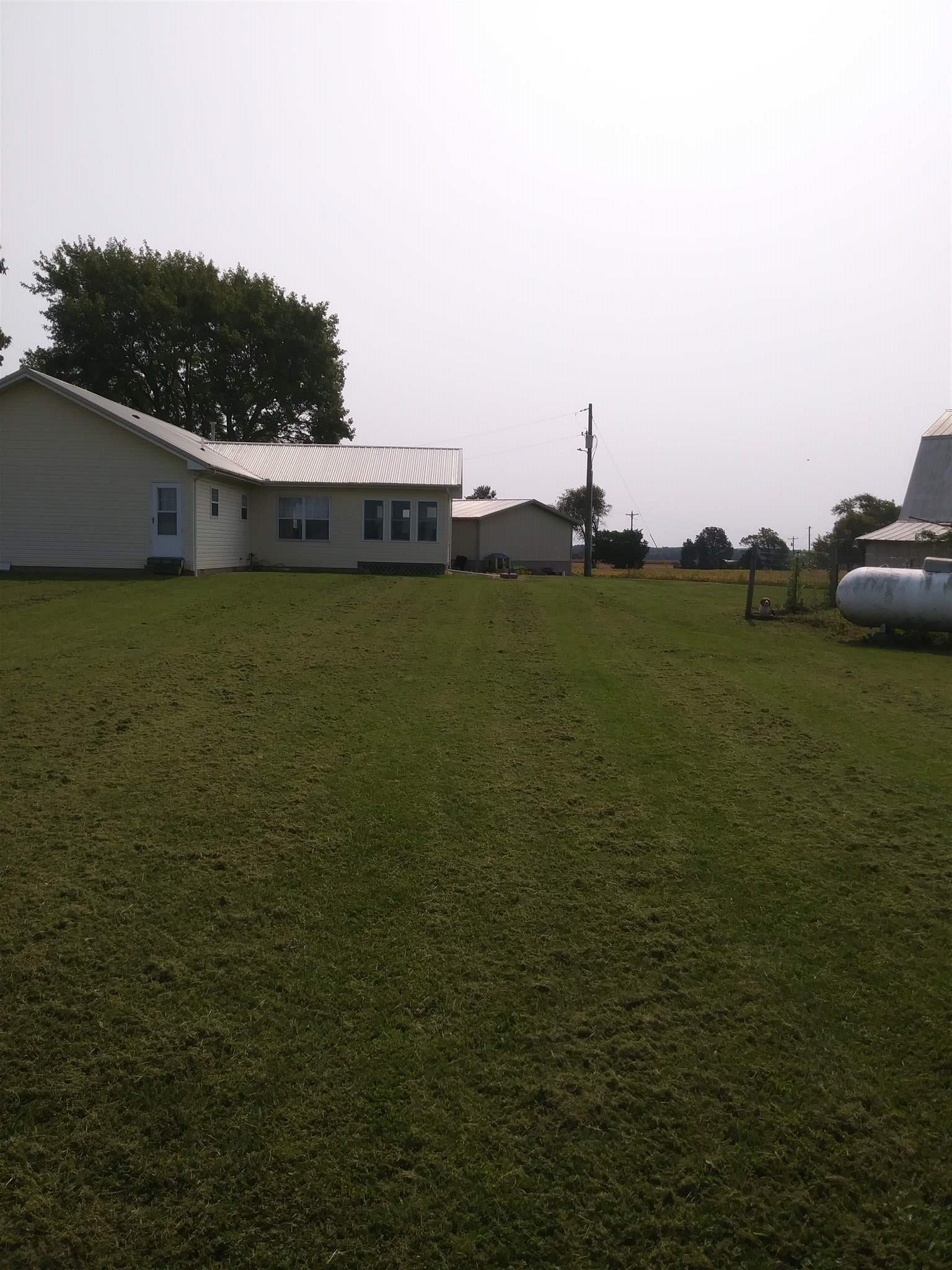 12827 Webb Hill Road Ewing, IL 62836 - Photo 4 of 29