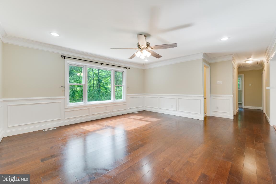 3818 Tuckahoe Road Williamstown, NJ 08094 - Photo 6 of 26 Living Room-Recessed Lighting