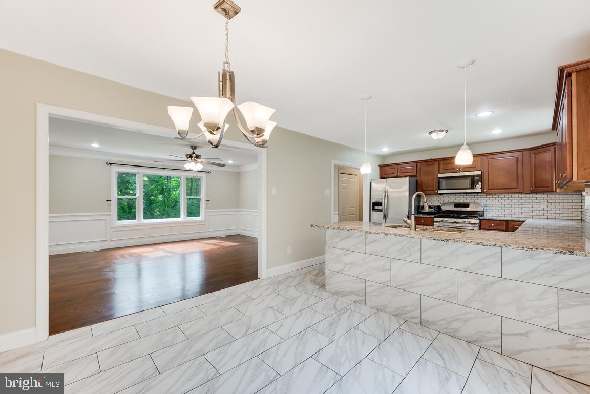 3818 Tuckahoe Road Williamstown, NJ 08094 - Photo 8 of 26 Kitchen and Dining