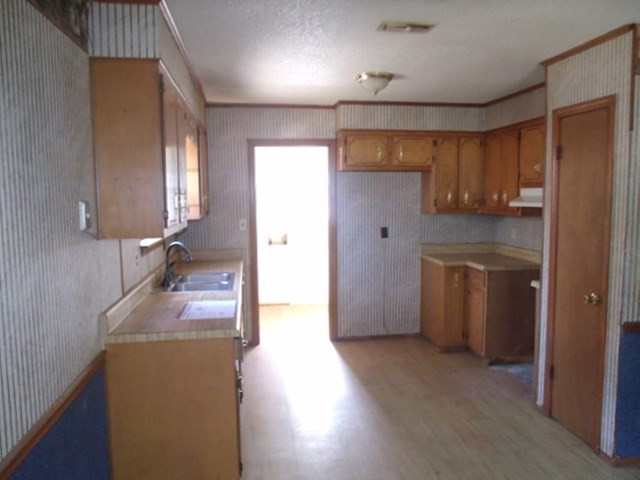 4520 Cox Road Evans, GA 30809 - Photo 5 of 15 Kitchen