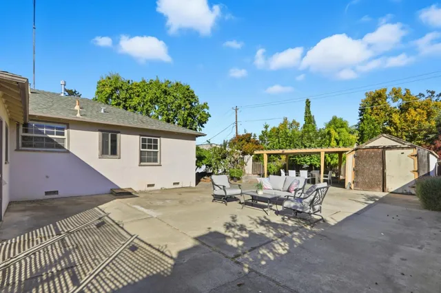 $2,580,000 | 22081 Caroline Drive, Cupertino, CA 95014