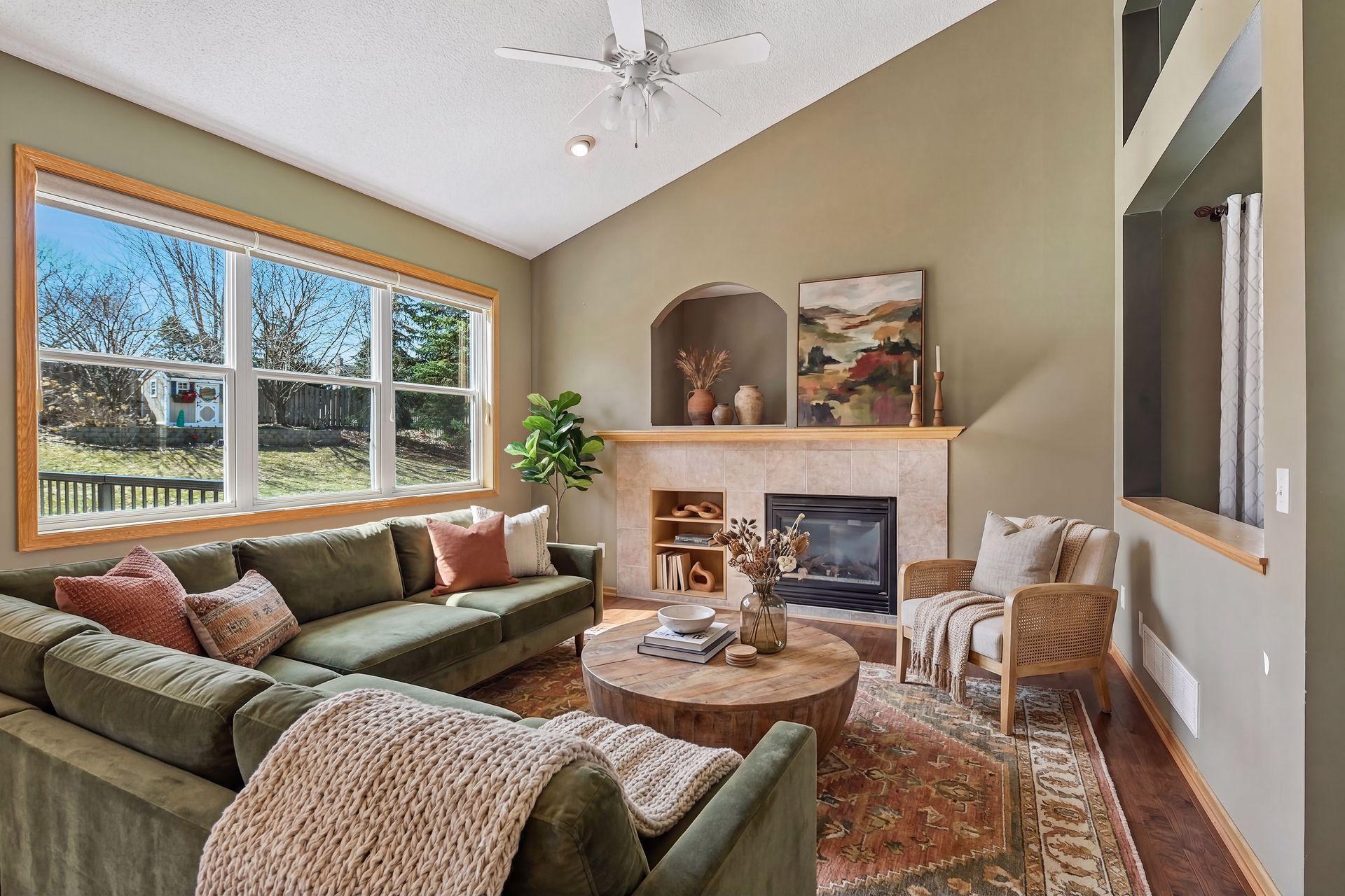 18059 89th Place North Maple Grove, MN 55311 - Photo 3 of 62