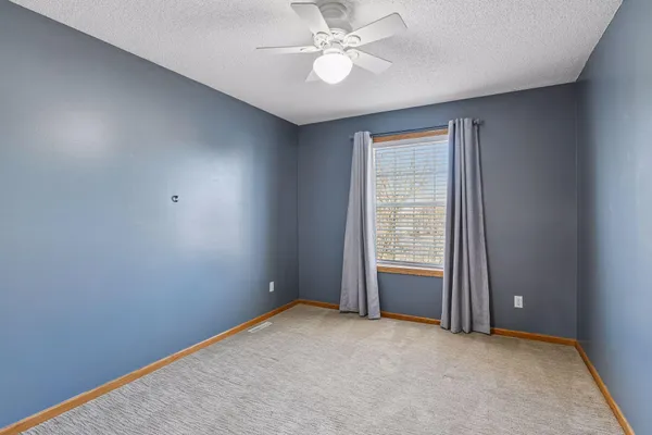 $525,000 | 18059 89th Place North, Maple Grove, MN 55311
