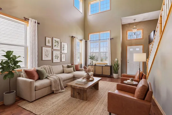 $525,000 | 18059 89th Place North, Maple Grove, MN 55311